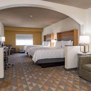 Standard Queen Room Two Queen Beds
